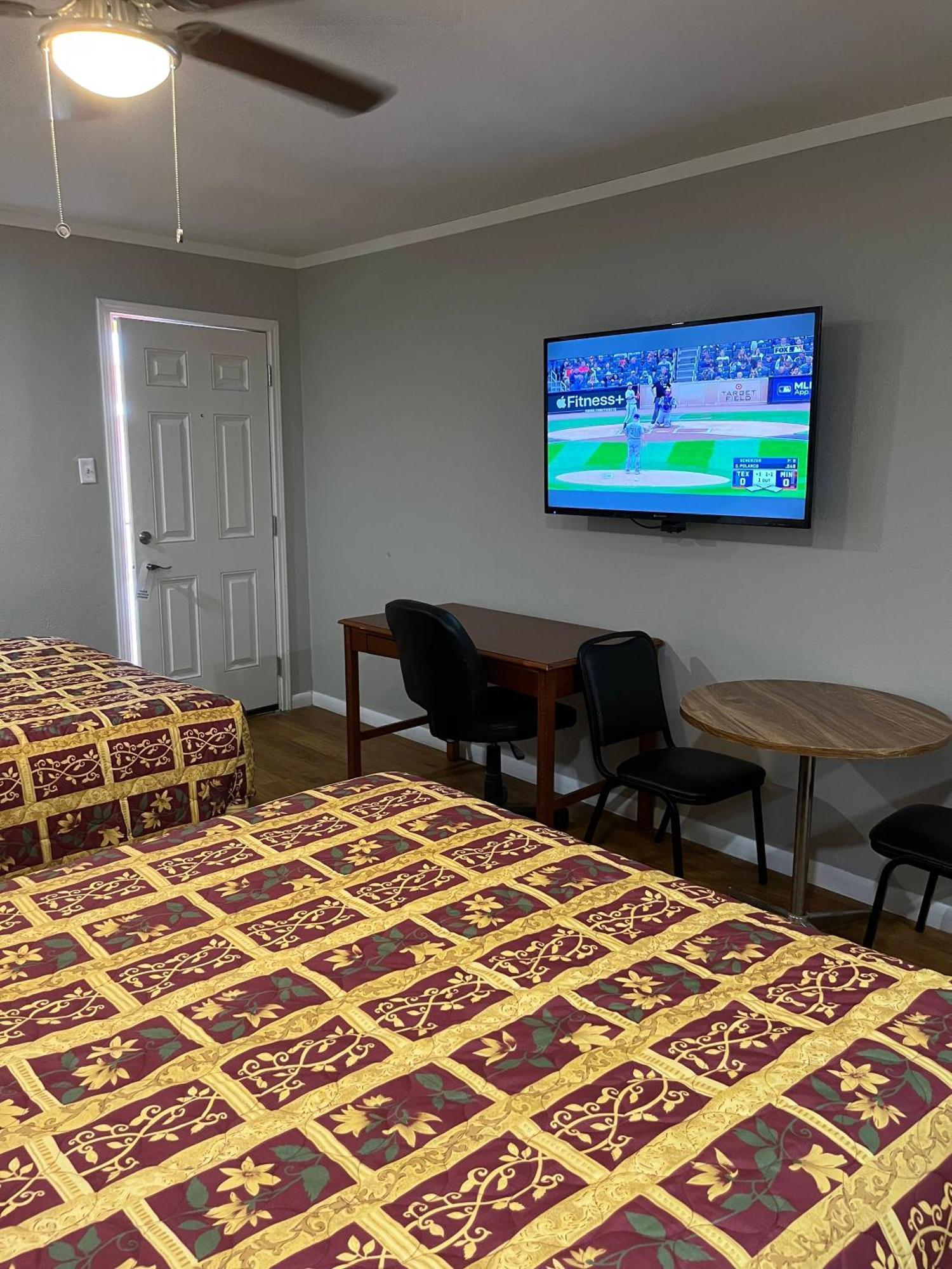 Ladybird Inn Johnson City Dış mekan fotoğraf
