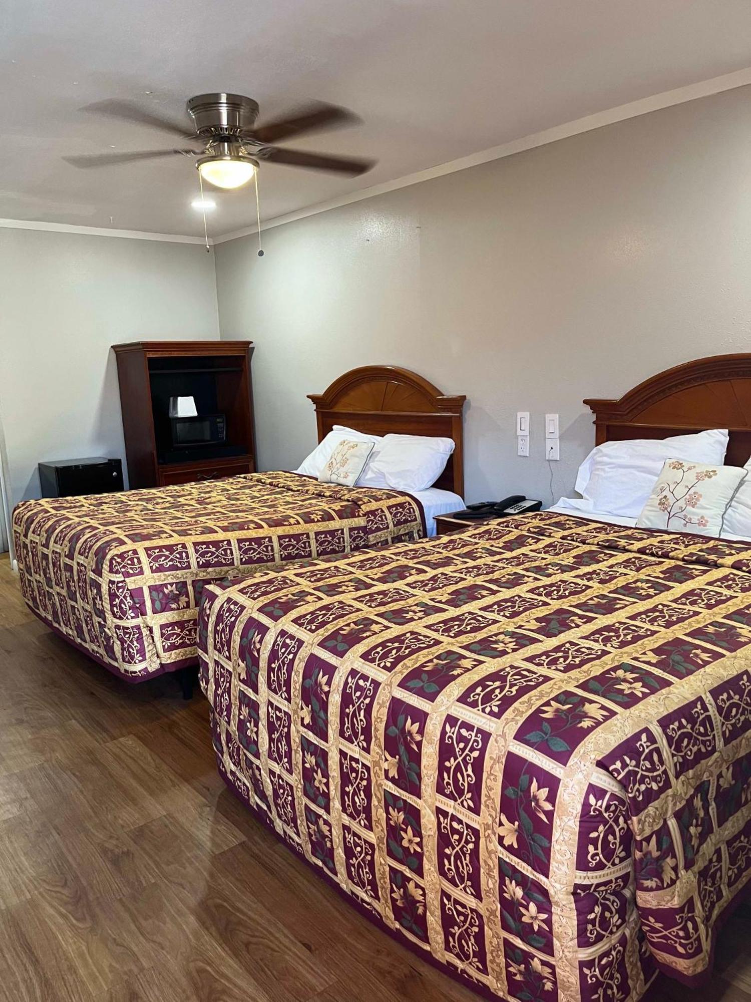 Ladybird Inn Johnson City Dış mekan fotoğraf